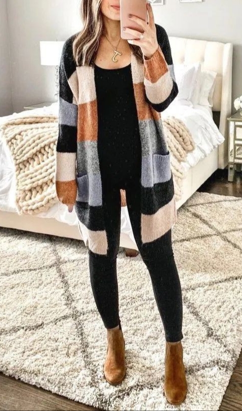 15 Cute Fall Outfits with Sweaters