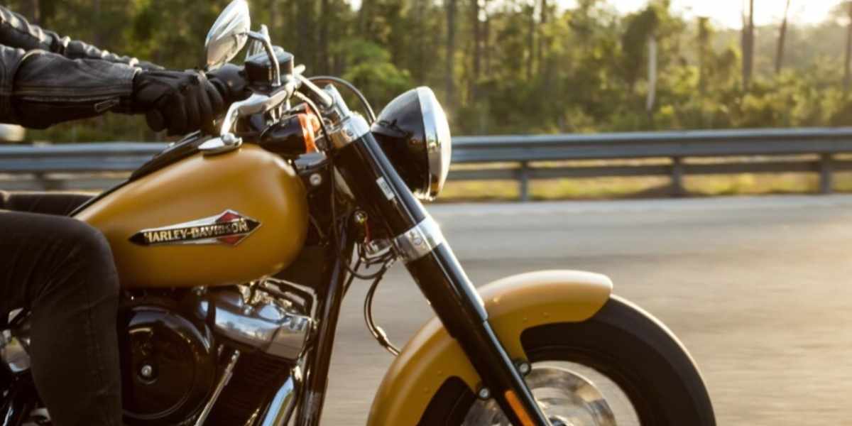 Helpful Tips for Riding a Motorcycle in the Hot Summer